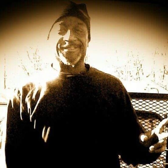 Meet your Posher, Delvin - Picture 1 of 1